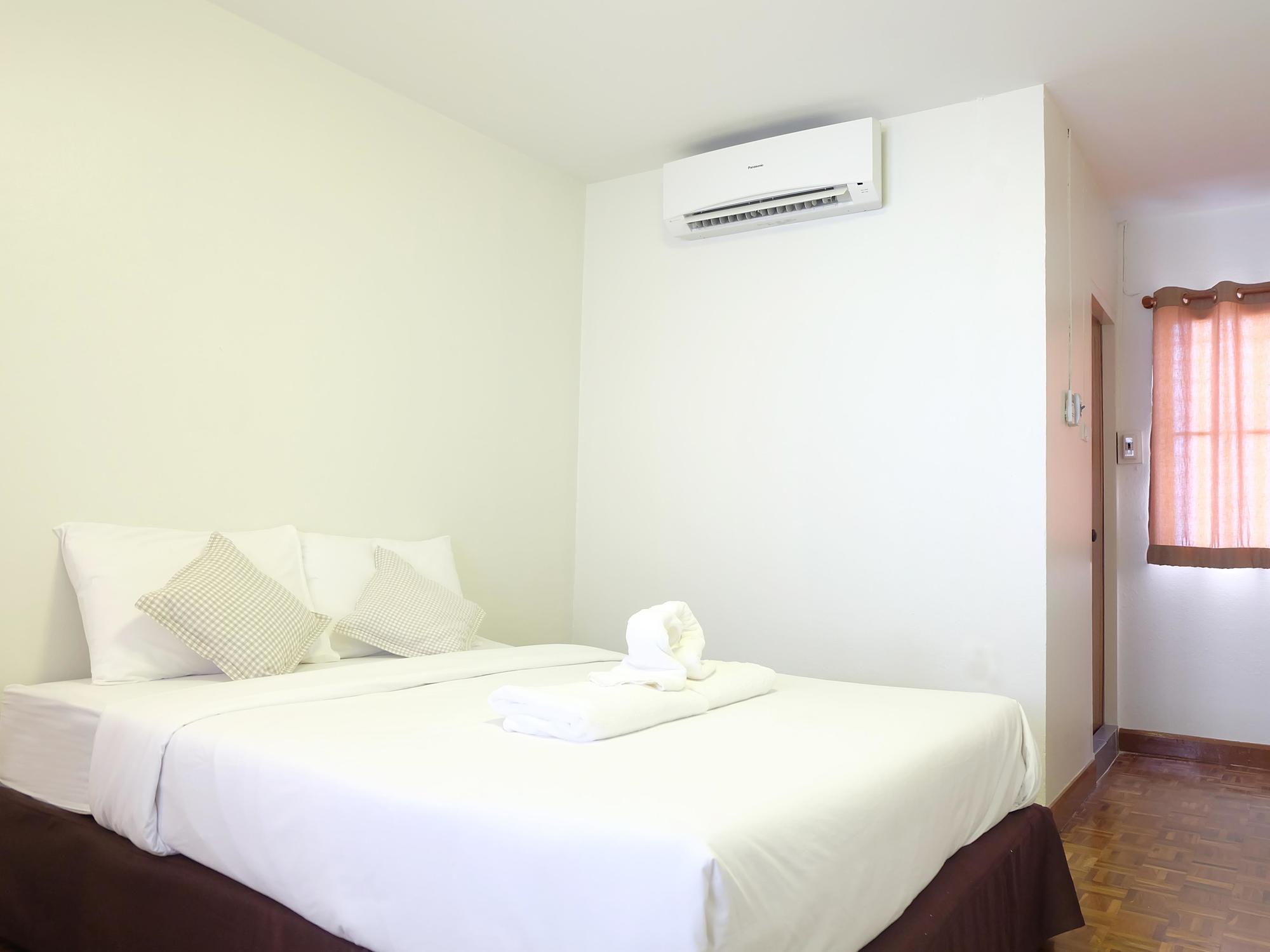 Udee Cozy Bed & Breakfast チエンマイ エクステリア 写真