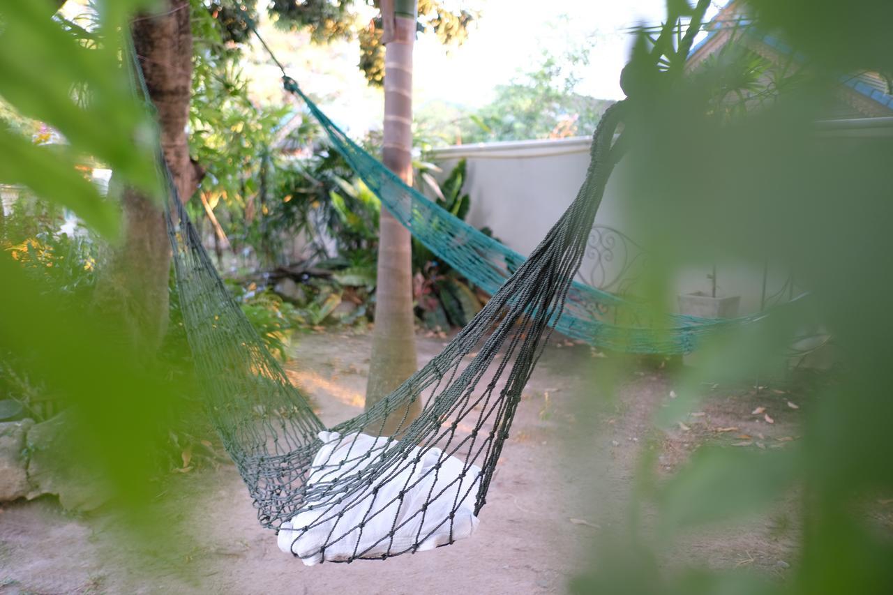 Udee Cozy Bed & Breakfast チエンマイ エクステリア 写真