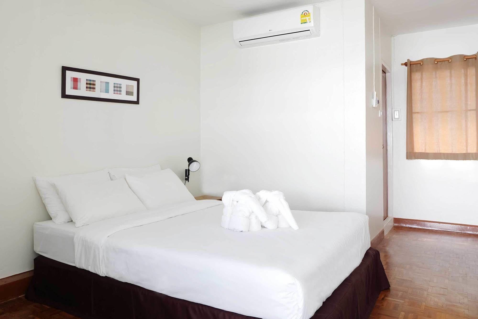 Udee Cozy Bed & Breakfast チエンマイ エクステリア 写真