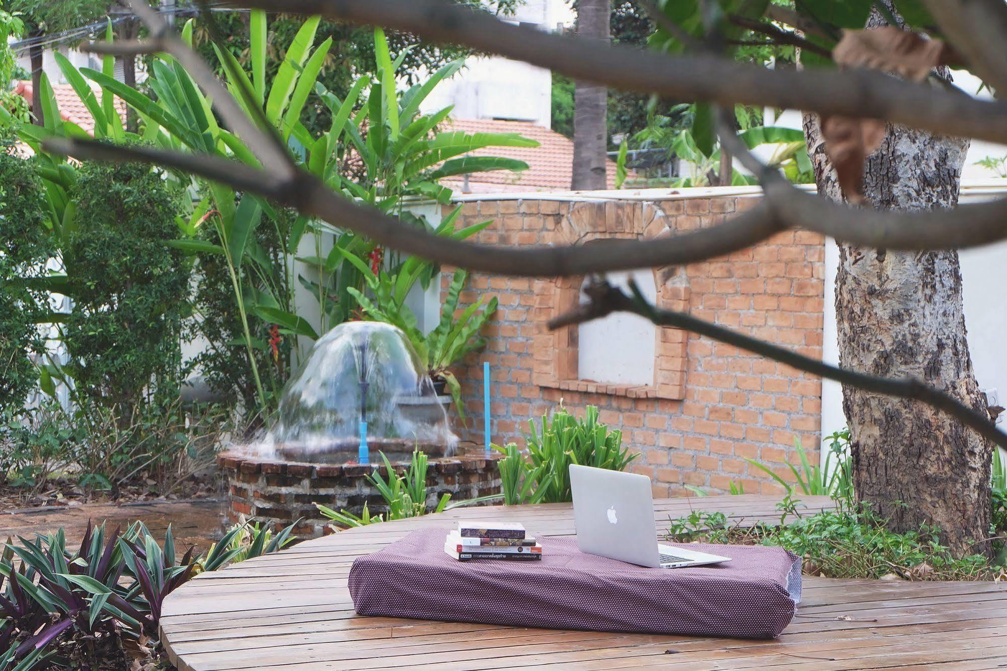 Udee Cozy Bed & Breakfast チエンマイ エクステリア 写真
